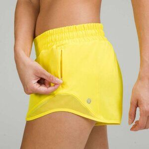 Lululemon Hotty Hot Low-Rise LinedShort 2.5"